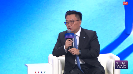 直击WAIC丨上海人工智能实验室周伯文：AI研究不是零和游戏