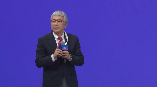 直击WAIC | 中国工程院院士郑南宁：幻觉成为制约大模型可靠性与实用性的关键问题之一