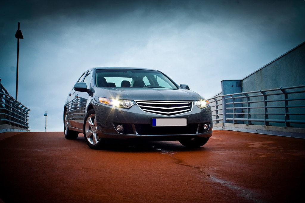 汽车行业的汽车智能灯光控制系统产业链协同对投资有何影响？投资如何考量？