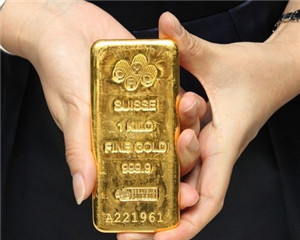 黄金的避险属性在经济危机中如何表现？