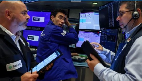 盘前:道指期货跌0.18% 交易员备战本周两大风暴