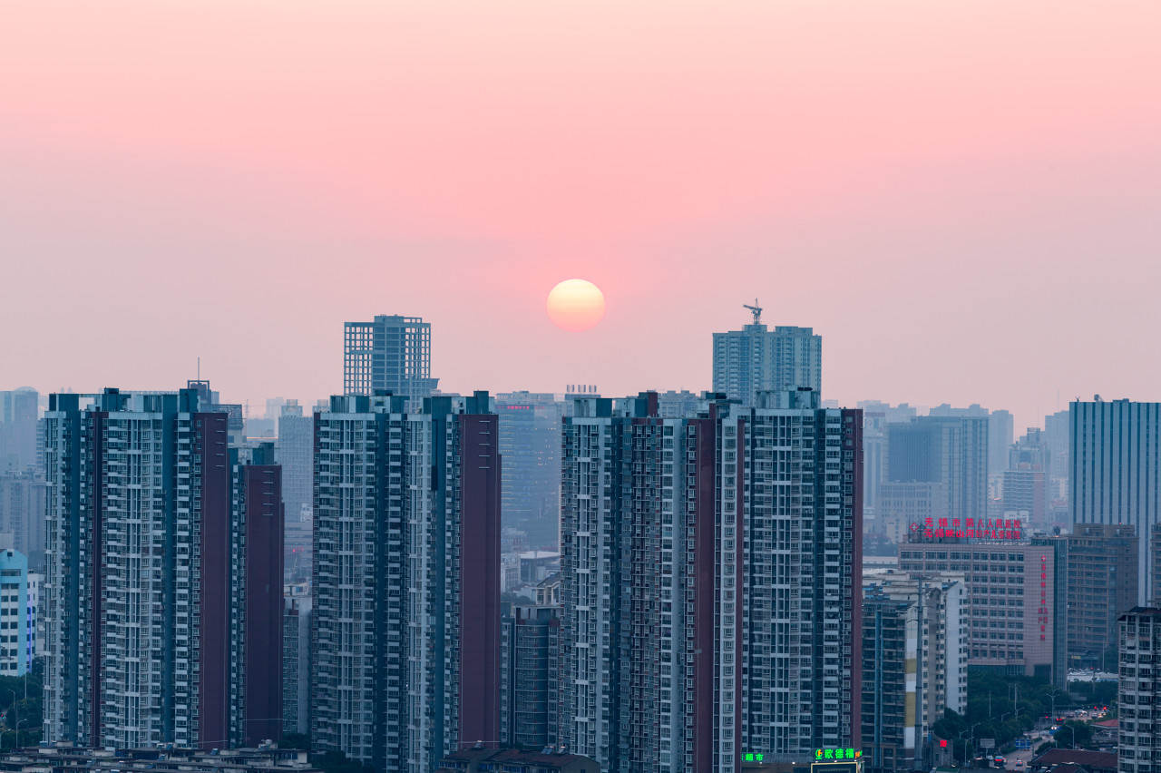 “金九银十”前夕楼市异动：上海、苏州连放大招，头部房企高管集体看好后市