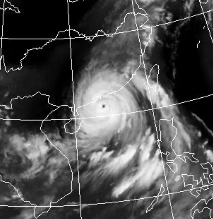现场视频！江门进入十二级风圈！上川岛实况风力已达15级